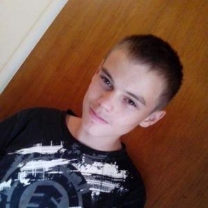 Meet your Posher, Adam